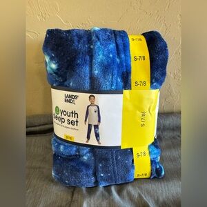 NWT- Boys 👦 lands and boys sleep 🛌 set